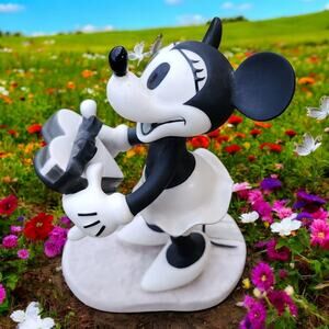 WDCC DISNEY PUPPY LOVE "OH IT'S SWELL" MINNIE MOUSE FIGURINE